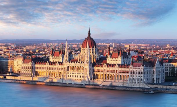 Βουδαπέστη – Βιέννη –Μπρατισλάβα 5ημέρες ( 3 νύχτες) ,Αγίου Πνεύματος