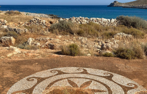 Οι θησαυροί της Πελοποννήσου, 5 ημέρες οδικώς από Θεσσαλονίκη ‣ Αποκριές- 25η Μαρτίου (M)