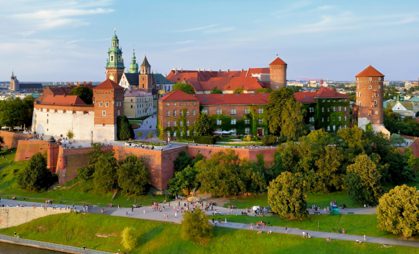 Κρακοβία- Άουσβιτς- Αλατωρυχεία, 4 ημέρες αεροπορικώς από Θεσσαλονίκη ‣ Μάιος- Ιούνιος (Μ)