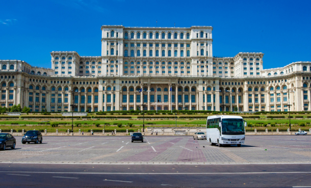 Βουκουρέστι, 3 + 1 ημέρες αεροπορικώς από Θεσσαλονίκη ‣ Πάσχα (A)