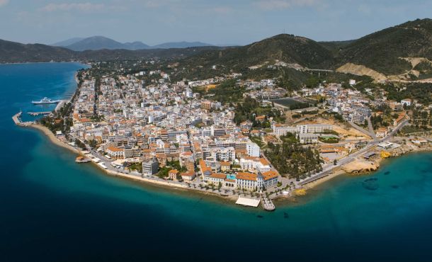 Εύβοια, 3 ημέρες οδικώς από Θεσσαλονίκη ‣ Αγίου Πνεύματος (AP)