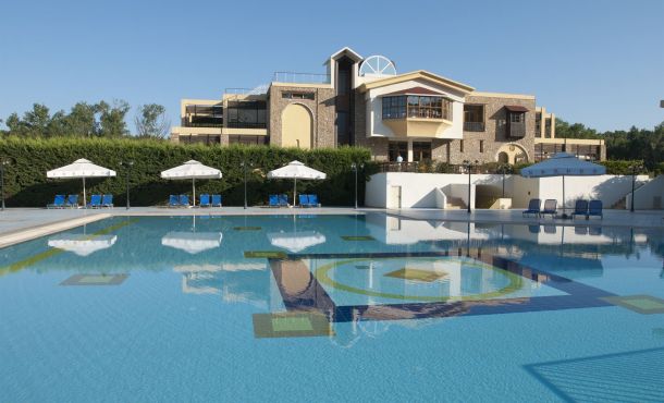 Πάσχα στο Simantro Resort 5* (Παραλία Σάνη, Χαλκιδική), 3 ημέρες με το Ι.Χ. σας ‣ Πάσχα (Μ)