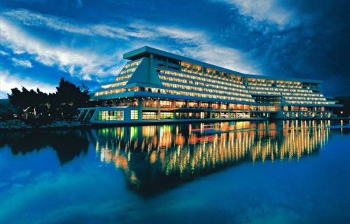 Πρωτομαγιά στο Porto Carras Meliton Resort 5* (Νέος Μαρμαράς, Χαλκιδική), 3,4 ημέρες με το Ι.Χ. σας ‣ Πρωτομαγιά (Μ)