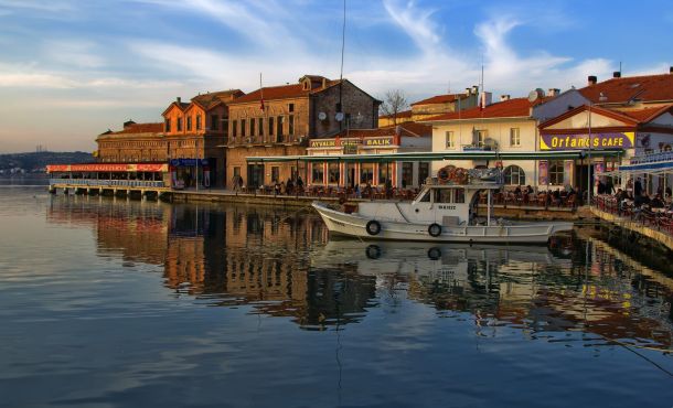 Σμύρνη μου αγαπημένη, 5 ημέρες οδικώς από Θεσσαλονίκη ‣ 28η Οκτωβρίου (Μ) 