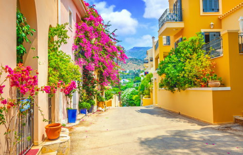 Σύρος Fly & Drive, 6 ημέρες αεροπορικώς από Θεσσαλονίκη ‣ Ιούλιος - Αύγουστος (Α)