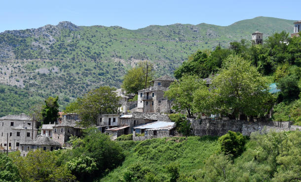 Τζουμέρκα, 3 ημέρες οδικώς από Θεσσαλονίκη ‣ Αγίου Πνεύματος (P)