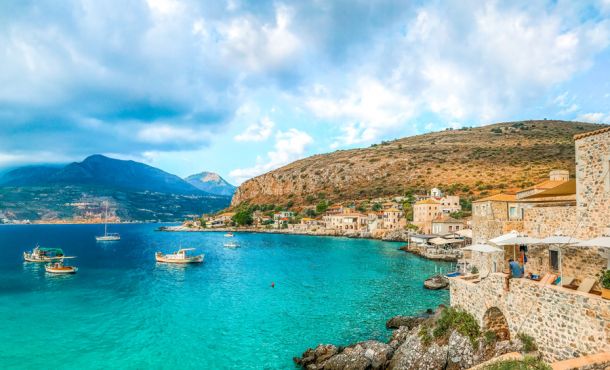Γη της Ελιάς, 4 ημέρες οδικώς από Θεσσαλονίκη ‣ 25η Μαρτίου (P)
