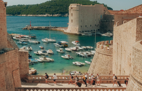 28η Οκτωβρίου στη Δαλματία, 5 ημέρες αεροπορικώς από Θεσσαλονίκη ‣ 28η Οκτωβρίου (Α)
