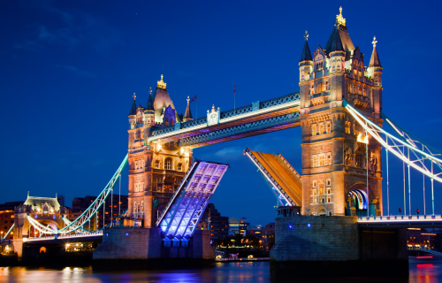 Λονδίνο, όλο το χρόνο 4,5 ημέρες Κάθε εβδομάδα, αεροπορικώς από Κύπρο (F.I.T)